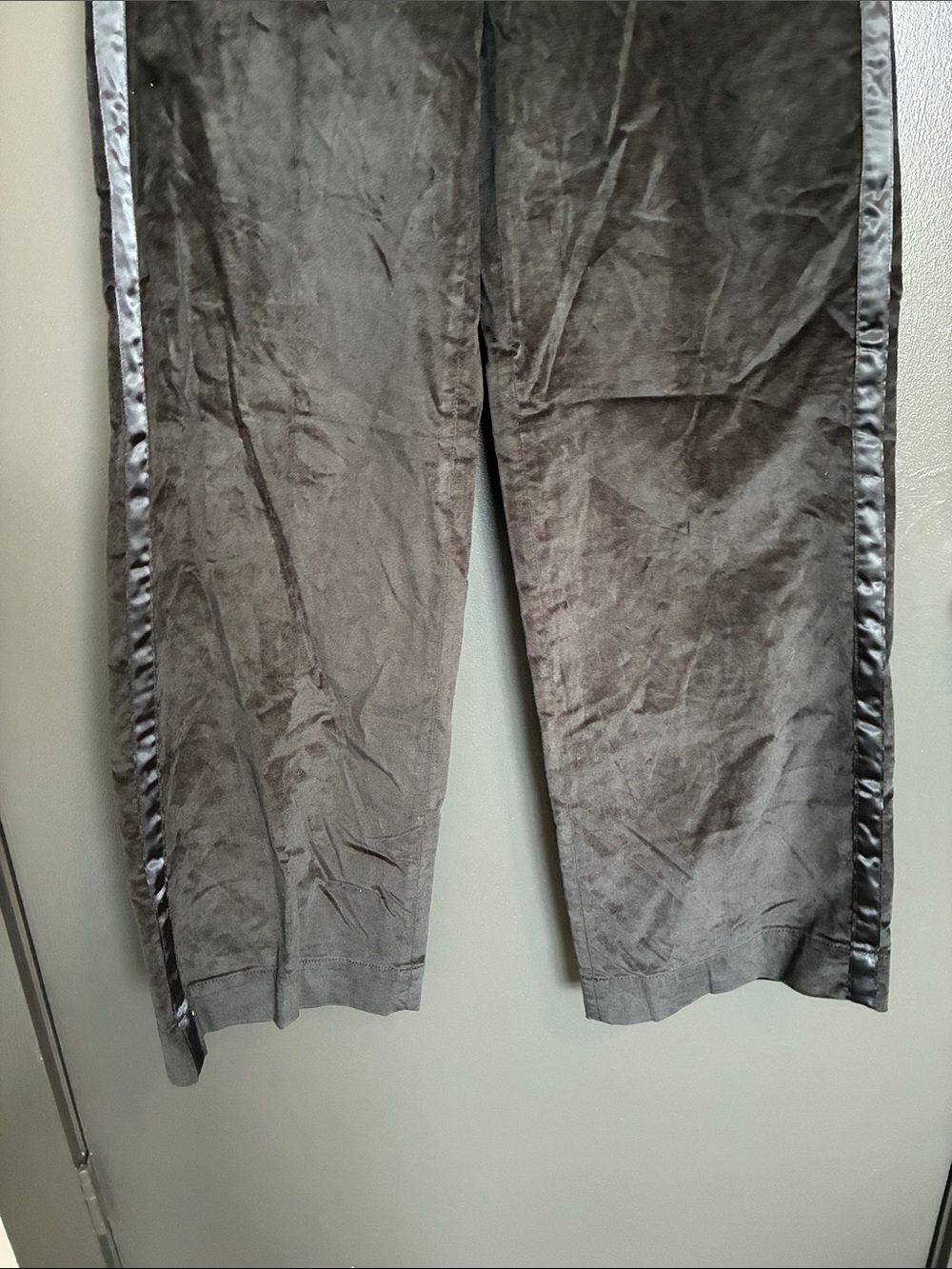 NWT J Crew Wide-leg trouser with satin stripe in washed velvet black Sz 2 Tall - Picture 4 of 7